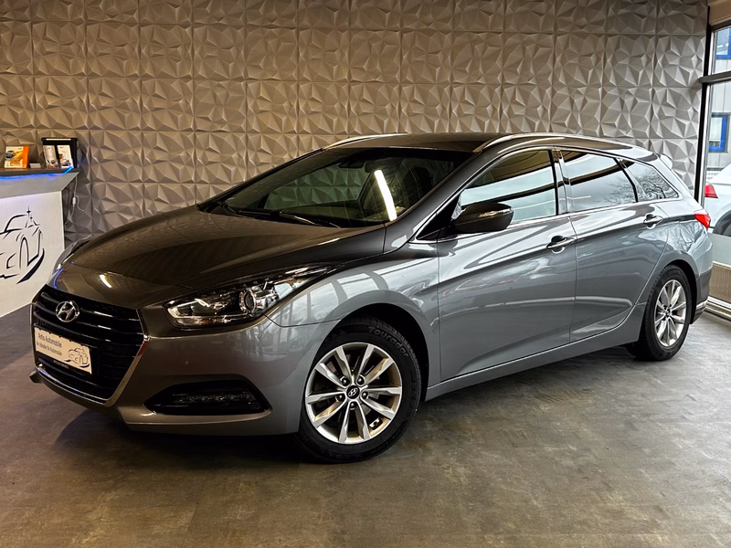 Hyundai i40 cw blue Style AHK NAVI PDC