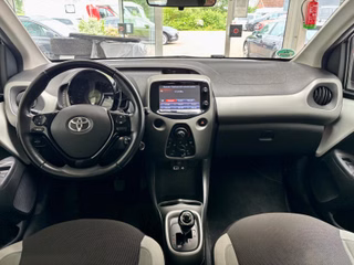 Toyota AYGO aut. x-play touch Kamera USB Bluetooth Klim - photo 11