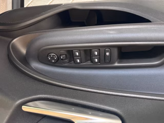 Alfa Romeo Junior Elettrica 115 kW Wärmepumpe, 18-Zoll, 10,25-Zoll-Display - foto 12