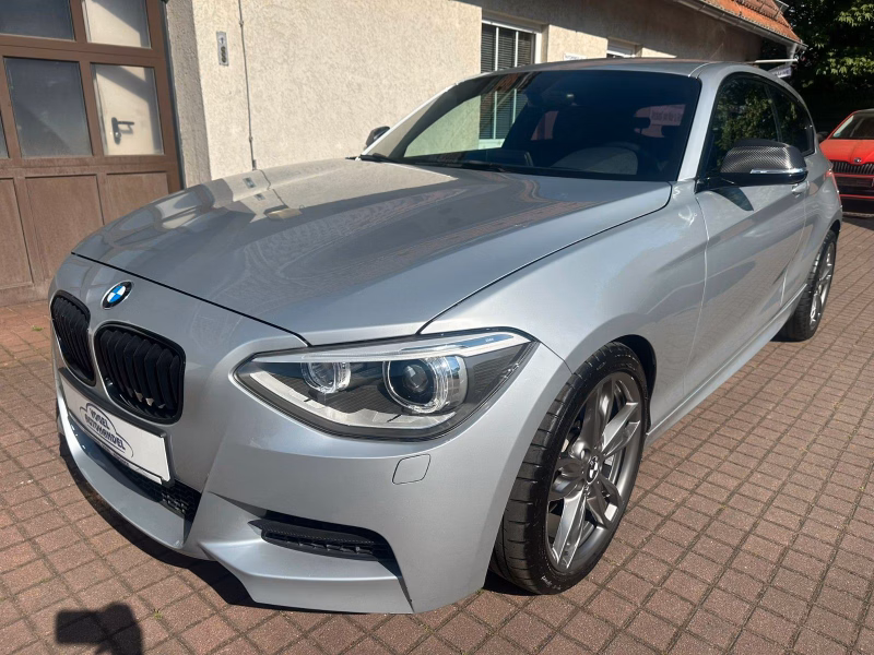 BMW M135 i*LEDER*XENON*SCHALTER*SITZHZG*