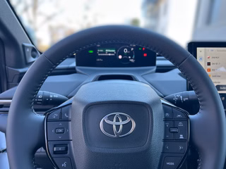 Toyota bZ4X FWD Lounge Sky ( Panoramadach ) + Sound-Paket ( JBL ) - bilder 15