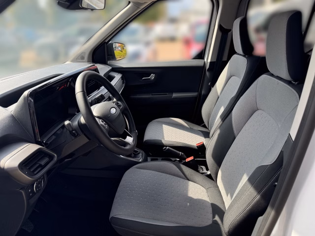 Ford Tourneo Courier Titanium +PDC+TEMPOMAT+KAMERA+ - bilder 6