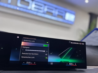 BMW 320 d xDrive M SPORT STHZ HUD ENTERTAINMENT-P INNOVATIONS-P - bilder 32