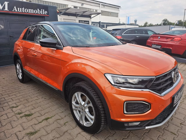 Volkswagen T-Roc IQ.DRIVE*NUR 80.750KM*NAVI*KAMERA*XENON* - foto 2