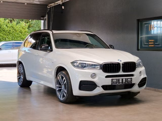 BMW X5 M50d*Pano*360°Kamera*h&k*HUD*7-Sitzer* - photo 1