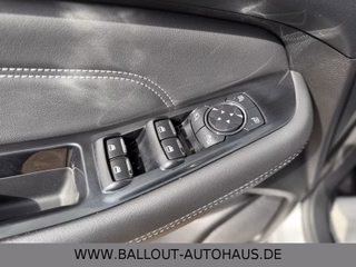 Ford S-Max Titanium*2.HAND*KLIMA*NAVI*AHK*LED*TOT*SPU - photo 10