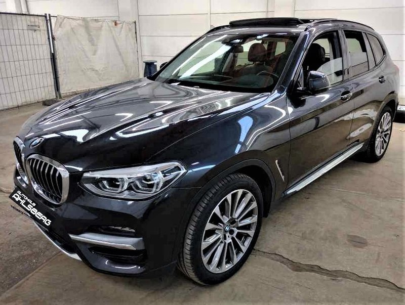 BMW X3 xDrive 30 d Luxury Line LIVE/ACC/LED/AHK/STHZ