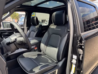Dodge RAM 1500 Laramie Night AHK , Beifahrerdisplay, Pano - bilder 16