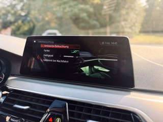 BMW 540i xDrive+HUD+Massage+ACC+AHK+Memory+SD+20"+ - bilder 20