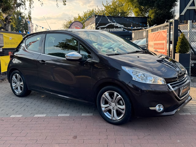 Peugeot 208 Allure 1.6*Leder*Multimedia*Shz*1.HD - bilder 1