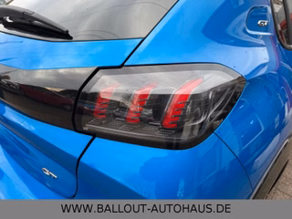 Peugeot 208 GT*1.HAND*NAVI*SPUR*TEMP*VIRTUAL*TOT*ACC*LED - photo 6
