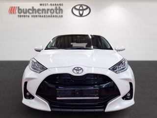 Toyota Yaris Hybrid Teamplayer +Safety- & Comf. Paket + Allwetterreifen - bilder 2