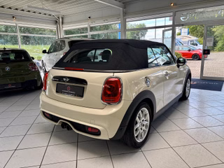 MINI Cooper S Cabrio Aut. Navi Komfortzugang PDC SHZ - photo 8