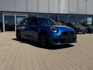 2027 MINI Cooper S 4 Door - photo 3