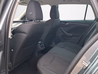 Skoda Kamiq 1.5 TSI Scoutline DSG / ACC / NAVI / KAMERA / VOLL-LED - foto 9