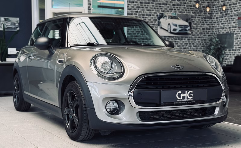 MINI Mini 3-trg. One First NAVI|PDC|SHZ|STZ|MFL|TEMP.