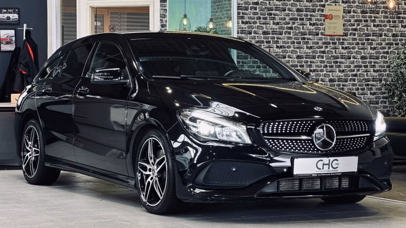 Mercedes-Benz CLA 220 CDI AMG Line KAMERA|AHK|NAVI|ACC|LED|KEYLESS|SHZ|