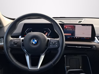 BMW X1 23 i xDrive Mild-Hybrid AUTOMATIK / AHK / NAVI / LED / SITZHEIZUNG - foto 6
