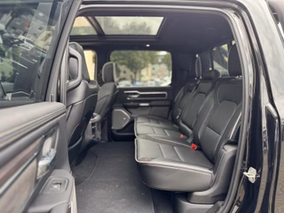 Dodge RAM 1500 Laramie Night Premium Crew 2025 UMBAU - foto 22