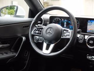 Mercedes-Benz CLA 180 SB Automatik LED Widescreen - bilder 11
