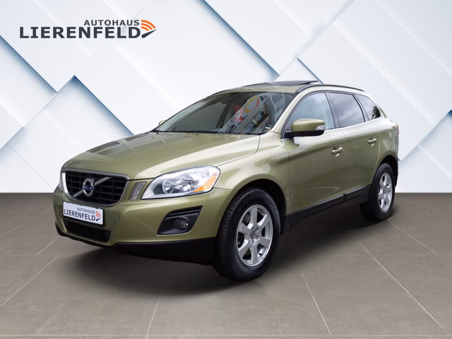 Volvo XC60 2.4D Leder Panorama aus 1.Hand - фото 1