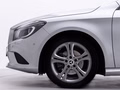 Daumennagel 6 - Mercedes-Benz CLA 200 Shooting Brake /PANO/RFK/BI-XENON/PDC/