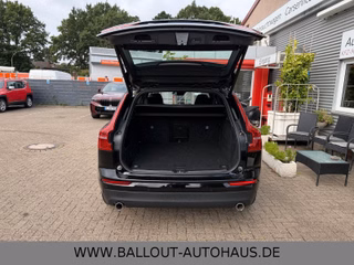Volvo XC 60 Momentum AWD*1.HAND*PANO*SPUR*AHK*KAMERA* - bilder 7
