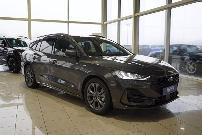 Ford Focus Turnier ST-Line X 1.0 125PS aAHK/Navi/Kamera/Winterp.  **