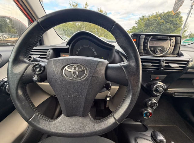 Toyota IQ Automatik Klima Allwetterreifen - foto 9