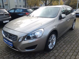 Volvo V60 Summum*NAVI*XEON*GSD*LEDER*