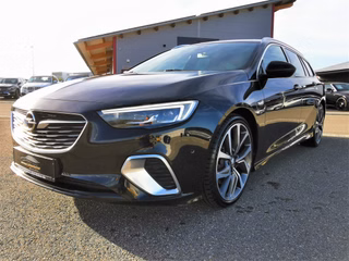 Opel Insignia B Sports Tourer GSi 4x4 OPC|NAVI|AHK|VOLL Gebrauchtwagen Kaufen | EZ 05/2018 | Preis 24.490 €