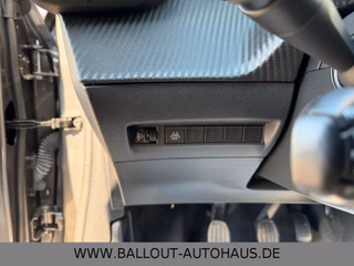 Peugeot 208 Active Pack*1.HAND*KLIMA*TEMP*SHZ*SPUR*EURO6 - foto 1