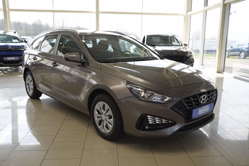 Hyundai i30 CW 1.5 110PS 3*J.Gar/Klima/Pdc/Temp/4xEfh  **