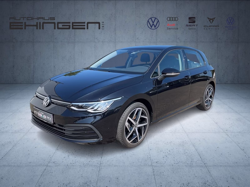 Volkswagen Golf VIII 8 1.5 TSI Sthz LED Navi ACC 5J Garantie