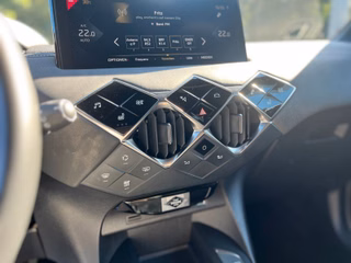 DS Automobiles DS3 Crossback So Chic+Leder+Carplay+HEAD UP+ - foto 9