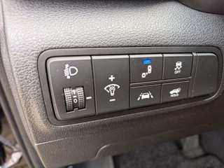 Hyundai TUCSON Premium 2WD Winterräder Pano - bilder 16