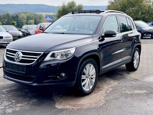 Volkswagen Tiguan Team 4Motion Pano / AHK / Xenon / 4x4 Used vehicle for sale | First registration 01/2011