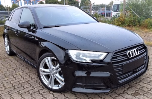 Audi A3 2,0 TFSI Sportback quattro S - Line Optik-Paket /NAVI/LEDER/BI-XENON/KAMERA/SHZ/PDC