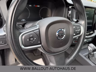 Volvo XC 60 Momentum AWD*1.HAND*PANO*SPUR*AHK*KAMERA* - bilder 4