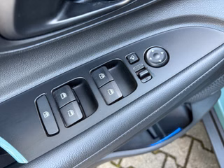 Hyundai BAYON Intro Klimaautomatik Navi Bose Winterräder - foto 17