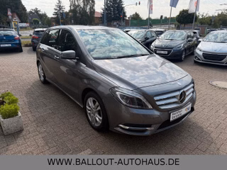 Mercedes-Benz B 180 CDI*KLIMA*NAVI*TEMPO*BI-XENON*SHZ*AHK*PDC* - bilder 4