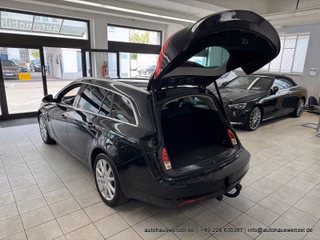 Opel Insignia A Sports Tourer Active 4x4 2.0 CDTi - bilder 26