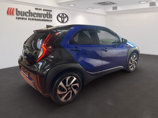 Toyota Aygo X Pulse +Allwetterräder - bilder 4