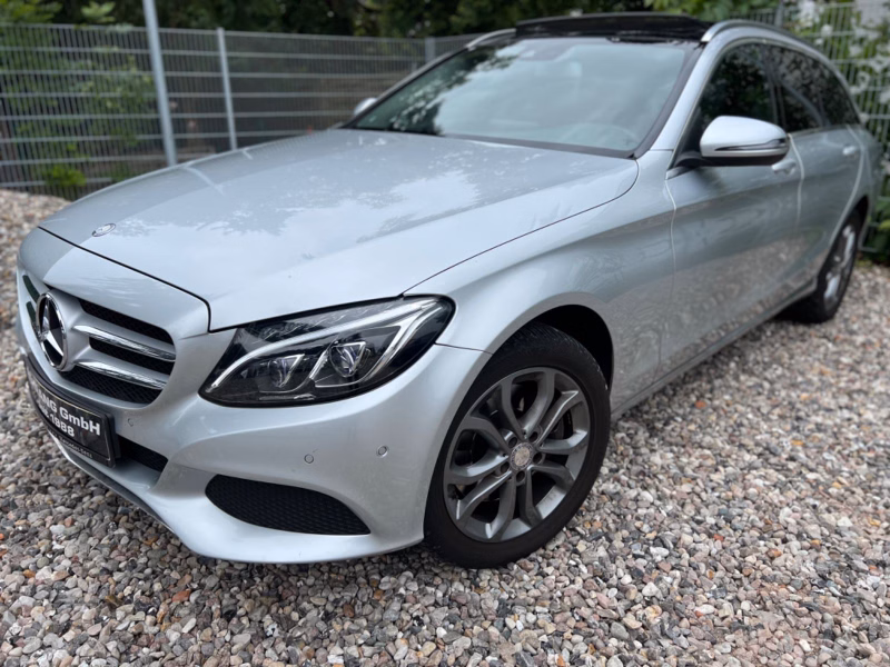 Mercedes-Benz C250d 4MATIC AVANTGARDE *KAMERA*COMAND*PANORAMA*