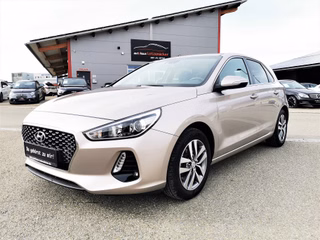 Hyundai i30 1.4 T-GDI Exclusive 1.HAND|NAVI|PDC|SHZ Used vehicle for sale | First registration 07/2018 | Price 13.990 €