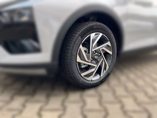 Hyundai BAYON FL Trend Navi LED-Licht Sitzheizung - bilder 20