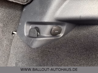 Volkswagen Golf VII Lim.Cup*2.HAND*PANO*KLIMA*NAVI*SHZ*EUR5 - bilder 8