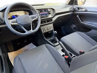 Volkswagen T-Cross Basis  Apple CarPlay Virtual Cockpit - bilder 10