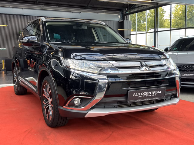 Mitsubishi Outlander Plus 2,2DI-D LED/TEMP/KAM/SHZ/ - foto 10