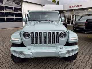 Jeep Wrangler Unlimited Rubicon 4xe Sonder-Umbau Komplettlackierung - bilder 15